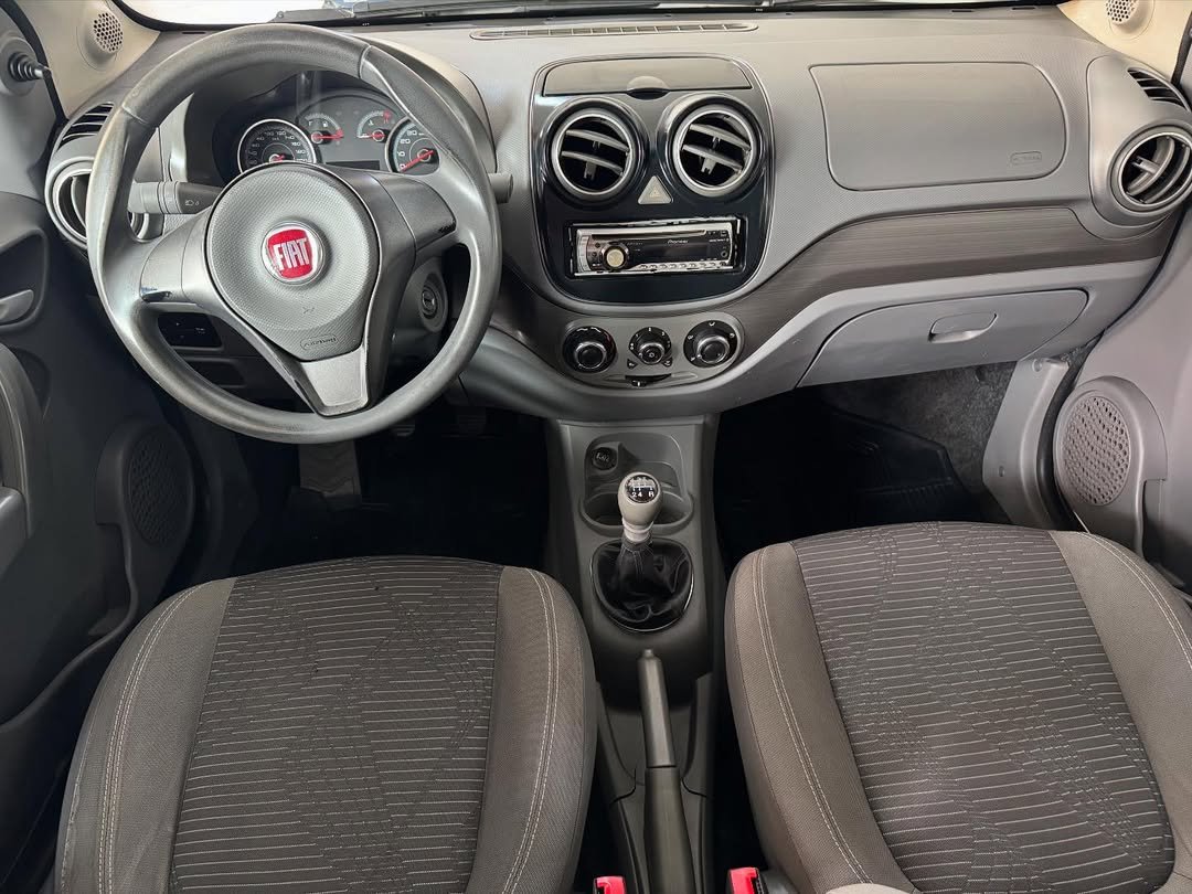 FIAT PALIO ATRACTIVE 1.4 2015