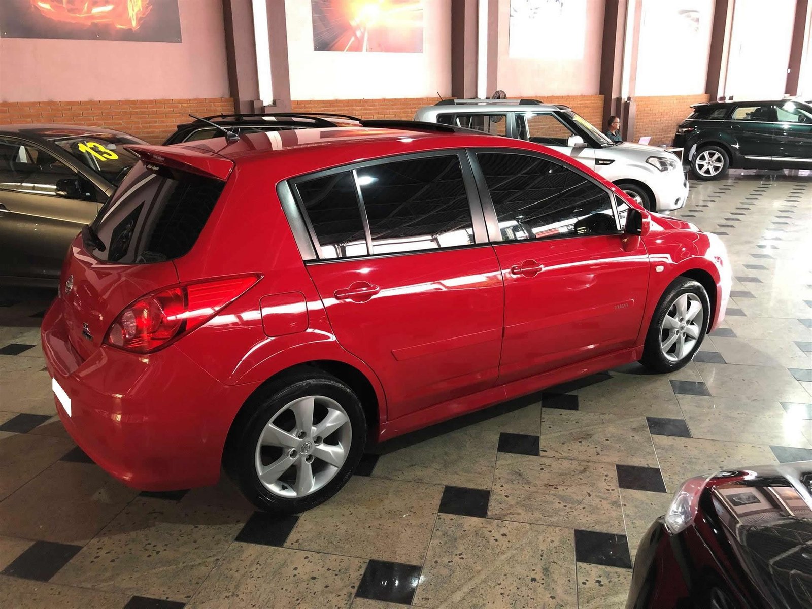 NISSAN TIIDA 1.8 SL 16V FLEX 4P AUTOMATICO 2013